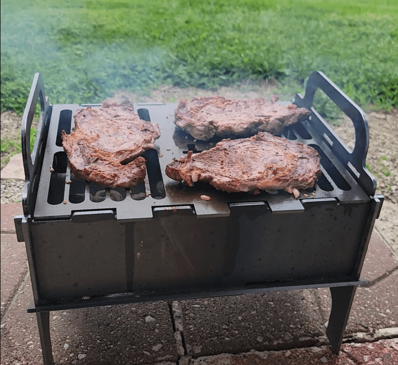 Collapsible Portable Grill, Camping Fire Pit, Folding Grill for Tailgating